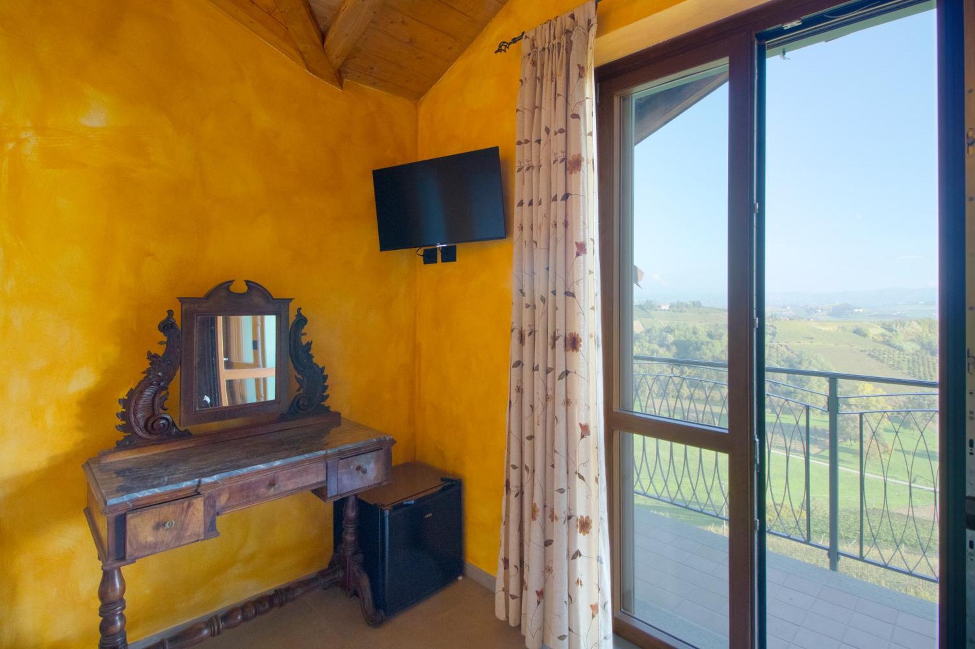 Agriturismo Cascina Reggio Castelnuovo  外观 照片
