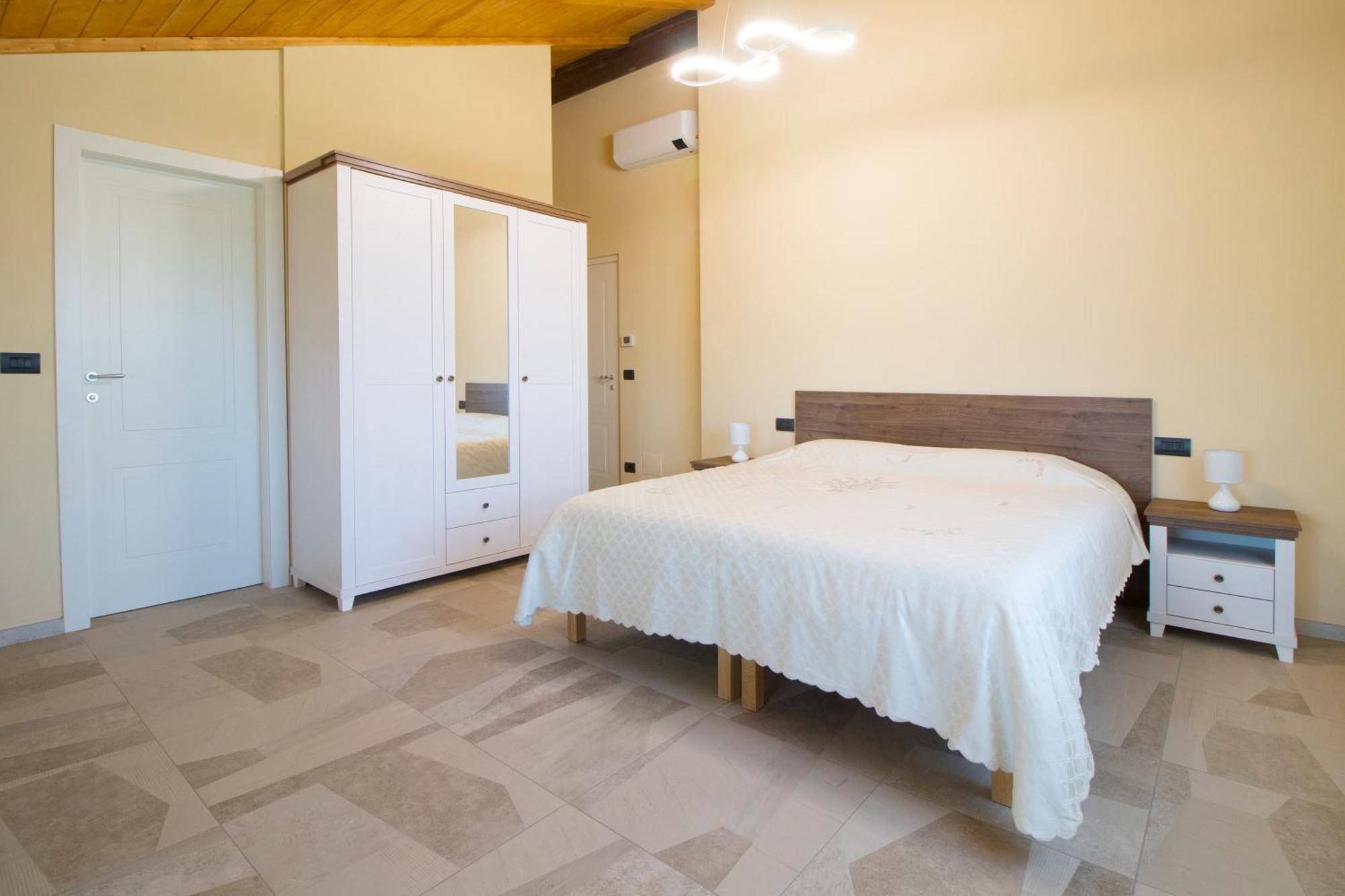 Agriturismo Cascina Reggio Castelnuovo  外观 照片